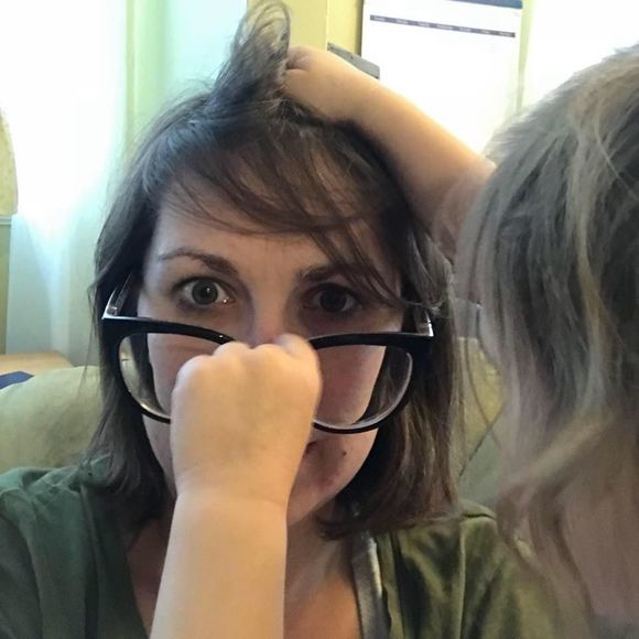 Meet your Posher, Lindy - Picture 1 of 1